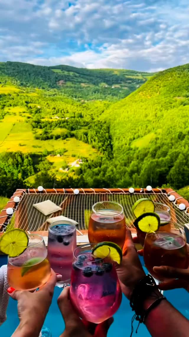 Vedere peisaj Muntele Rece